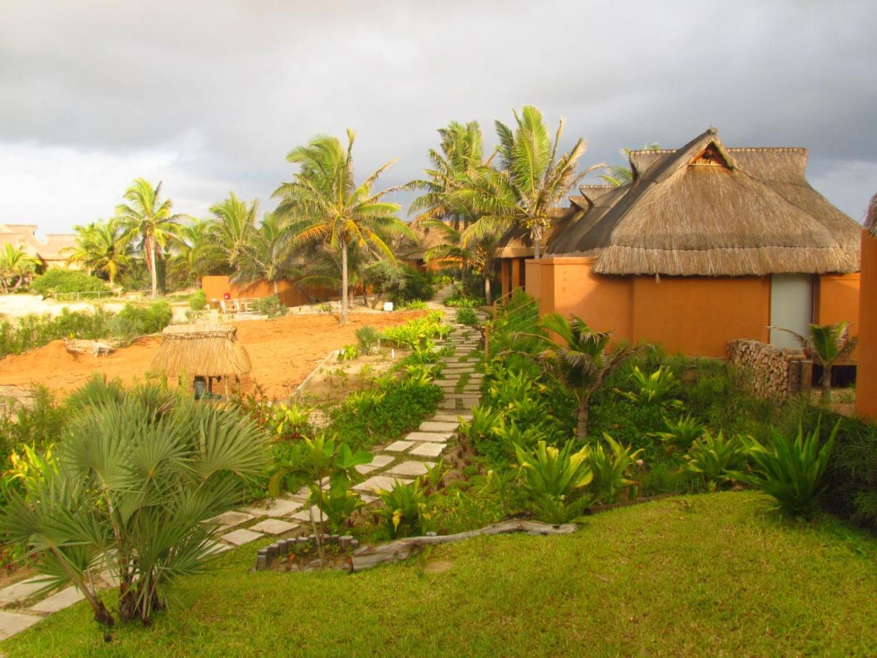 Eclectic Beach Retreat Cabo Nhamua Kültér fotó